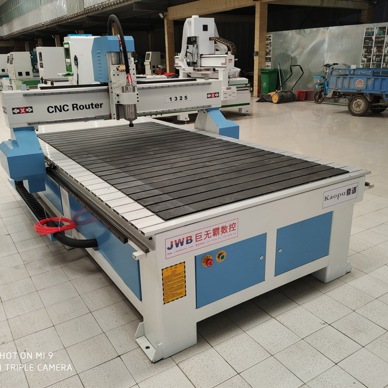 木工雕刻机图片